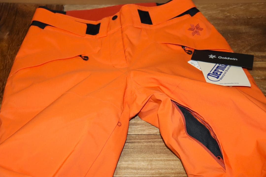 新品 ゴールドウイン Gソリッド カラー 中綿 スキーパンツ (3/Lサイズ)Ⓗ