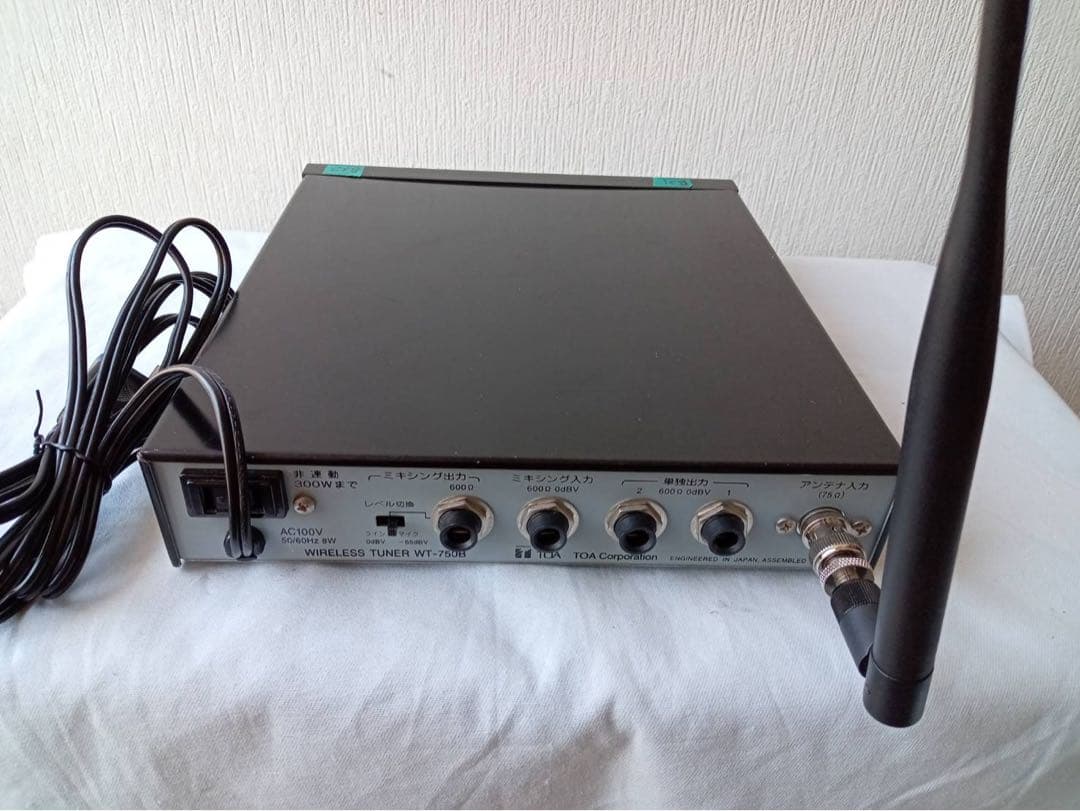 TOAワイヤレス受信機　WT-750B　WTU1710　マイク