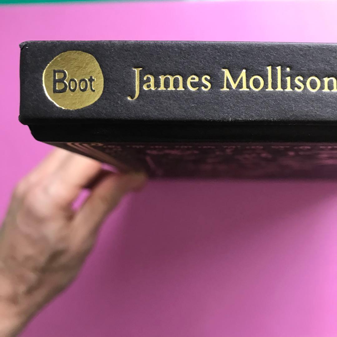 洋書 The Disciples by James Mollison