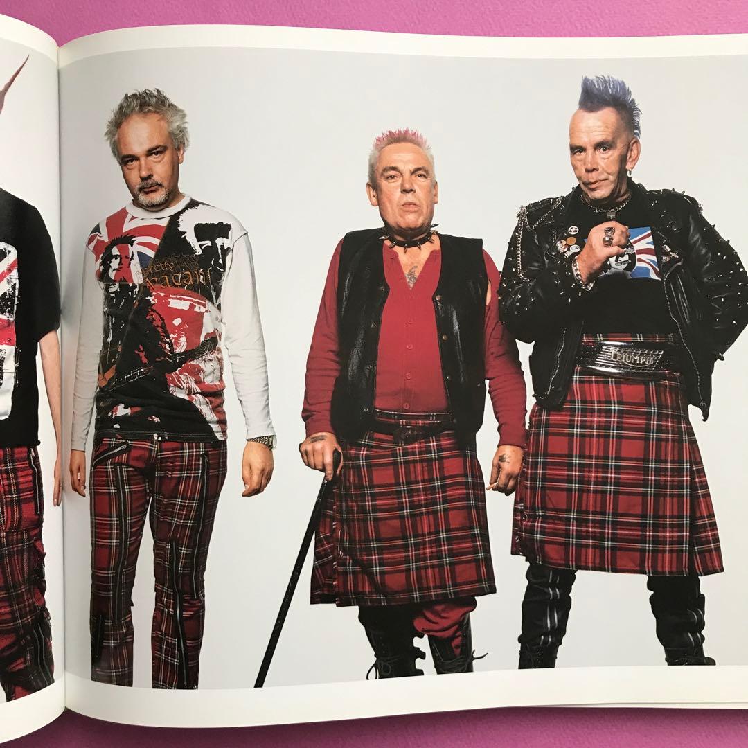 洋書 The Disciples by James Mollison