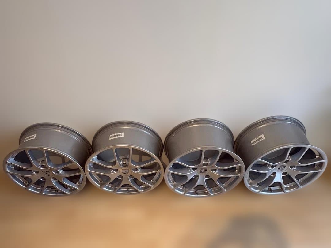 ポルシェ718ケイマン純正18インチ アルミホイール前後4本セットの1/2