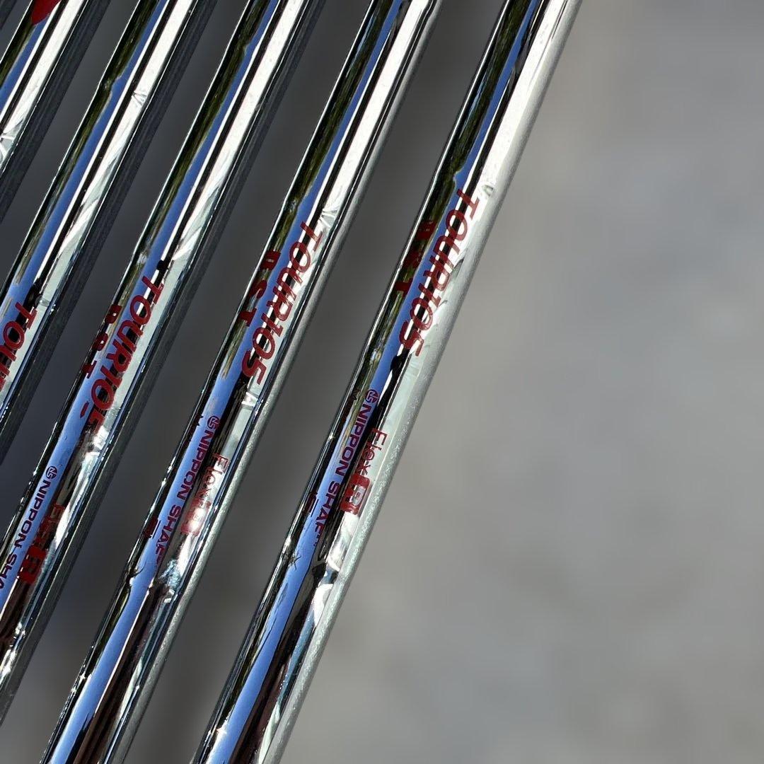 スリクソン 激レアブラッククロム　アイアンセット 6本 カーボンシャフト