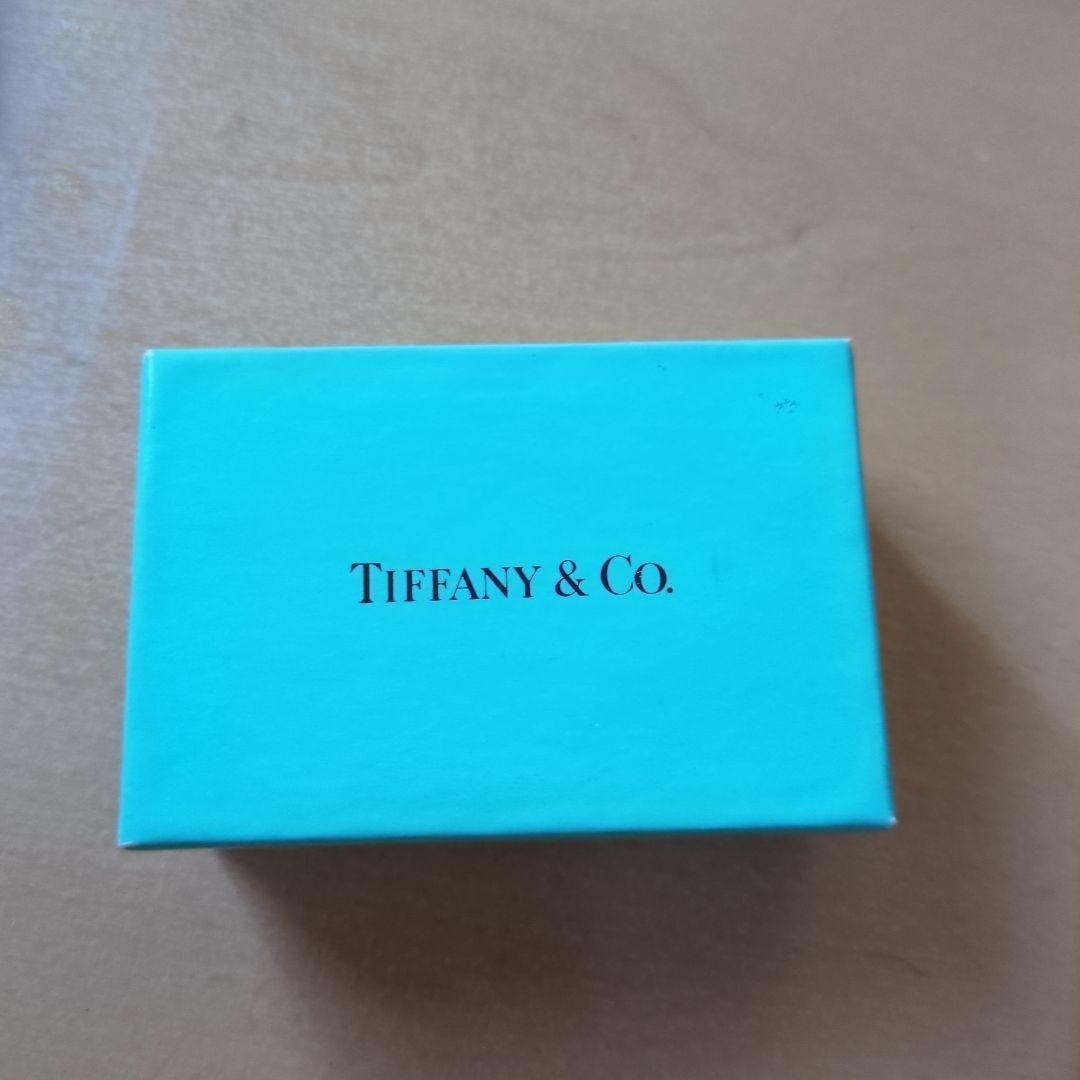 Tiffany & Co. 犬の頭部デザインリング