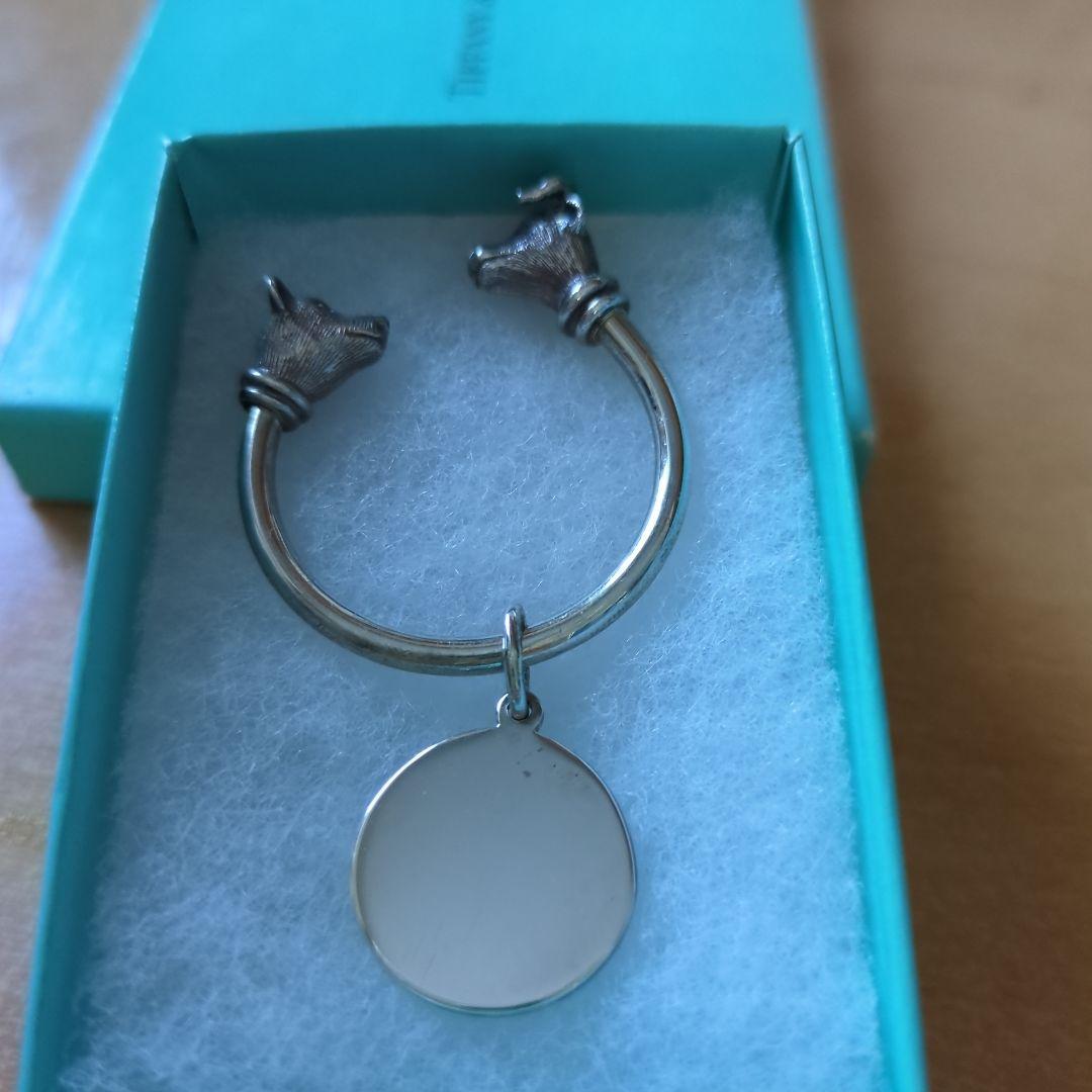 Tiffany & Co. 犬の頭部デザインリング