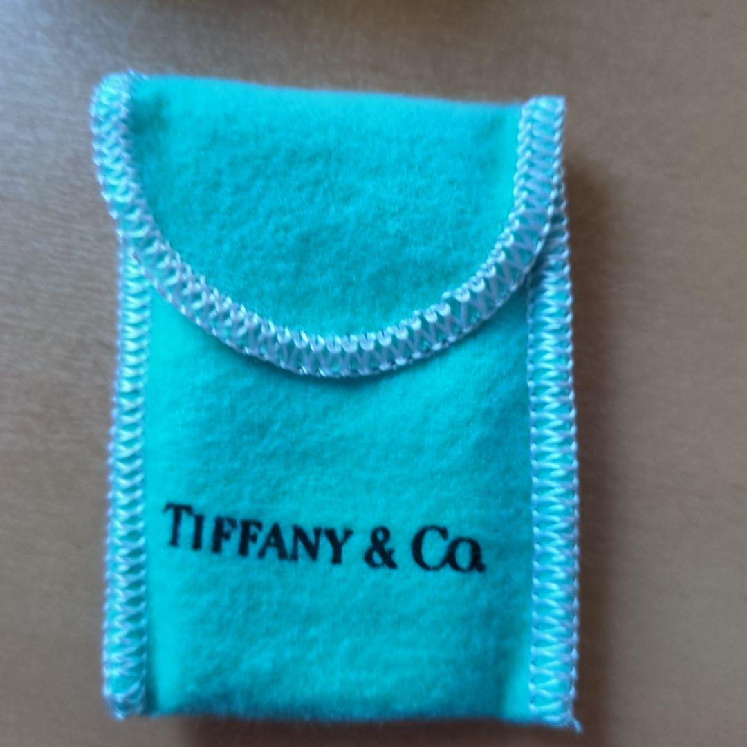 Tiffany & Co. 犬の頭部デザインリング