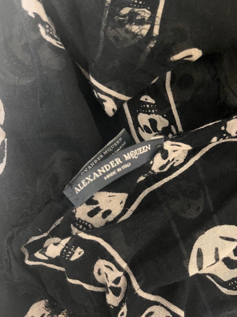 ALEXANDER McQUEEN スカル柄ストール　バンダナ　スカーフ