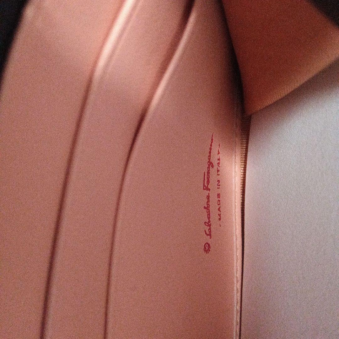 未使用　フェラガモ　財布