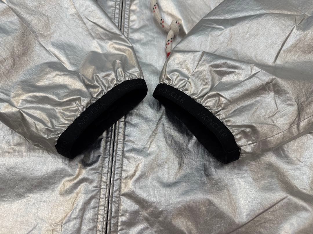 MONCLER モンクレール　シルバー ナイロン　ジャケット