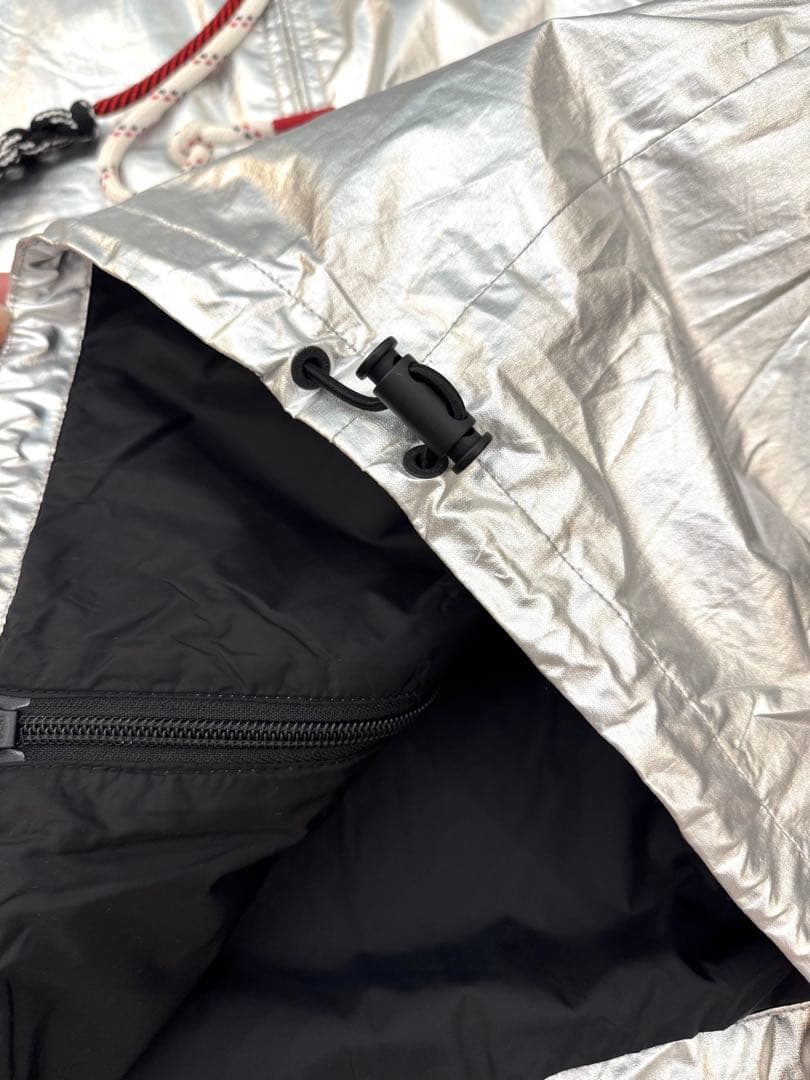 MONCLER モンクレール　シルバー ナイロン　ジャケット