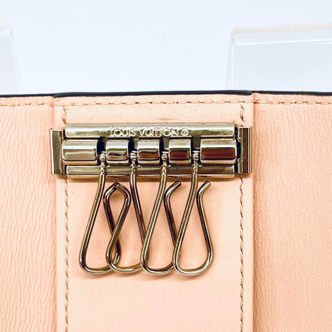 極美品 ルイヴィトン マヒナ ミュルティクレ4 レザー キーケース マグノリア