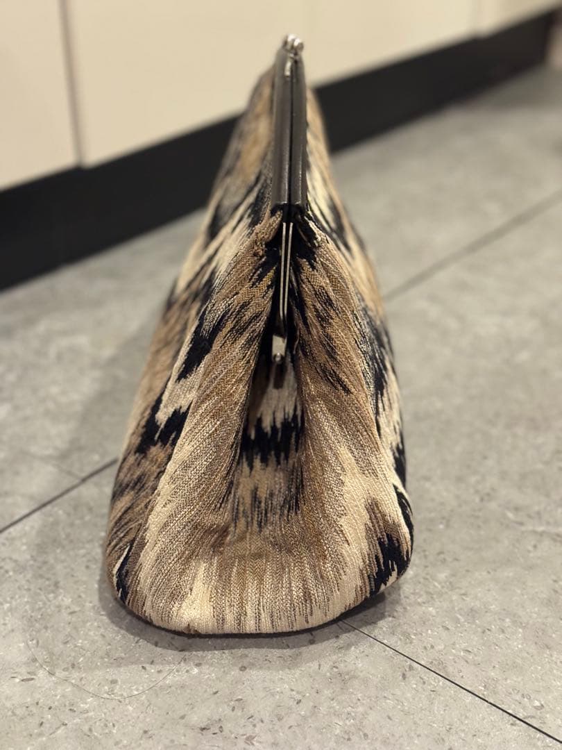 A VACATION pillow SHADOW ピロー　クラッチバッグ