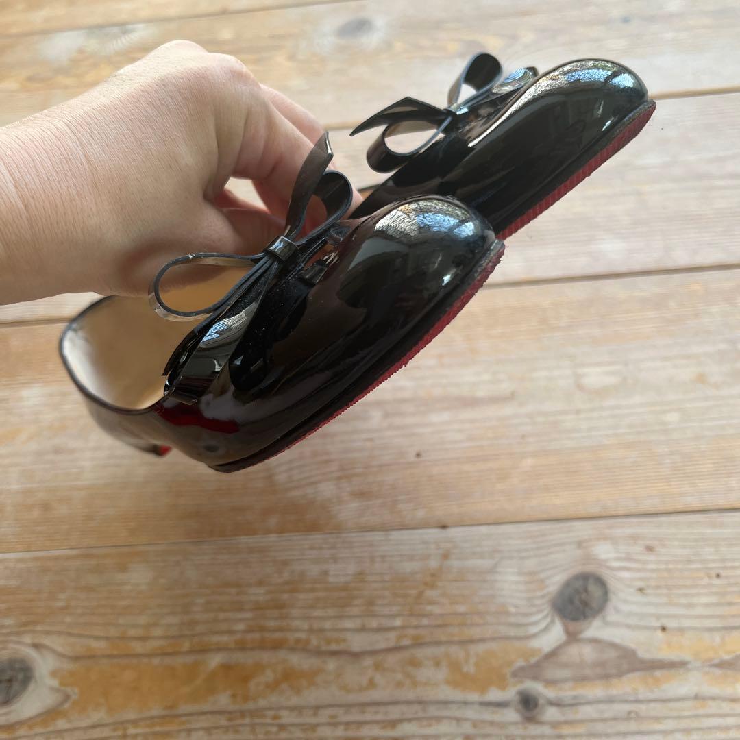 Christian Louboutin ブラック フラットシューズ