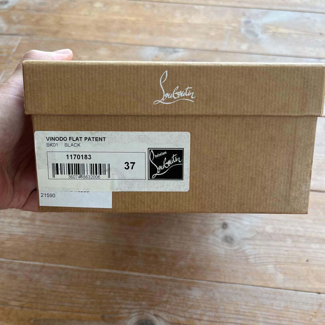 Christian Louboutin ブラック フラットシューズ