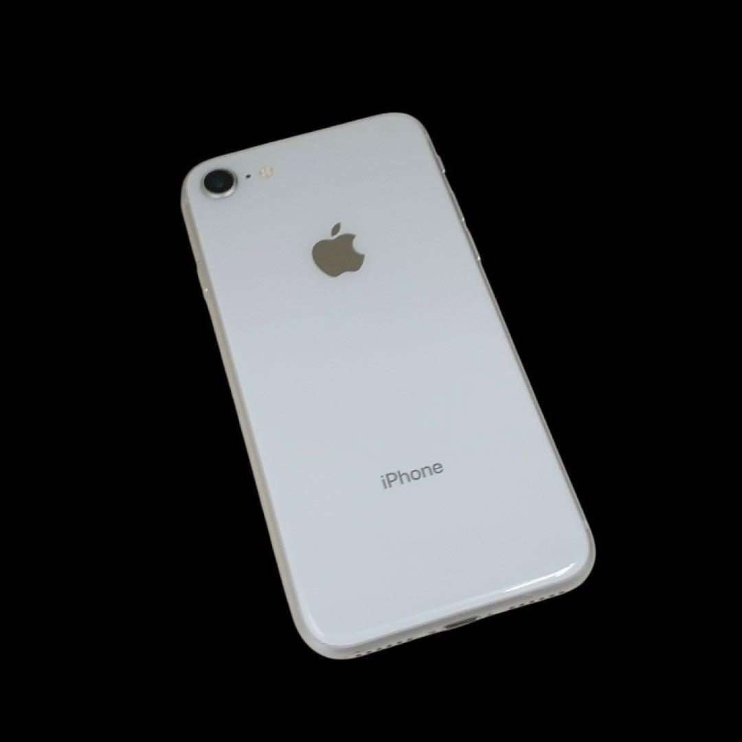 【美品 / 24時間以内発送】iPhone8 シルバー 64 GB SIMフリー