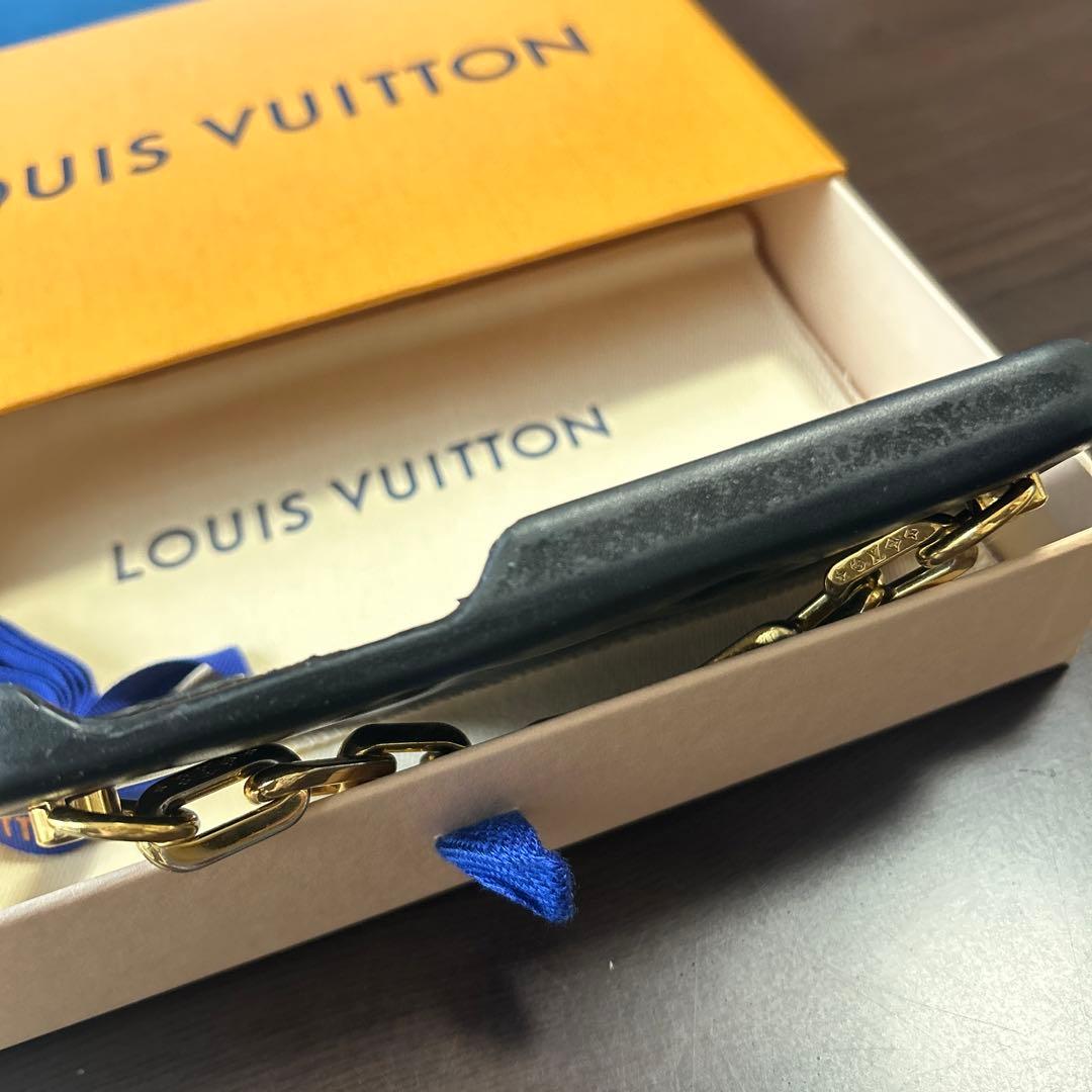 Louis Vuitton iPhone 12/12 Pro チェーン付き 黒