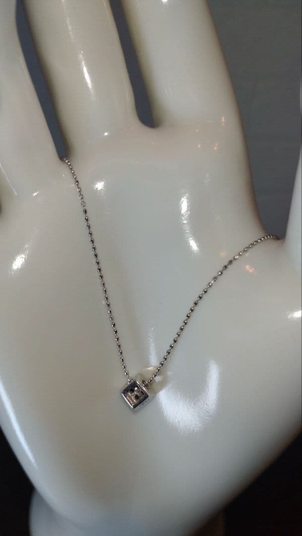 中古　ノエマ　18金ホワイトゴールド　オニキスネックレス