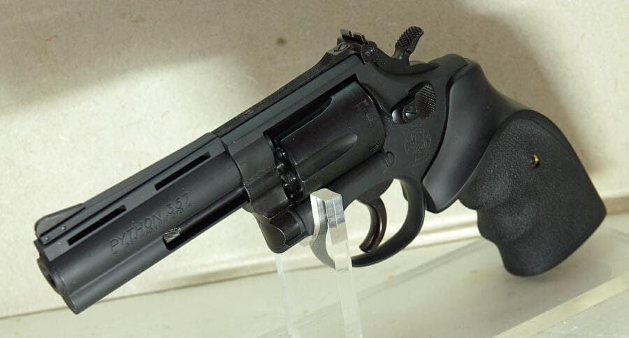 トイガン TANAKA SMYTHON .357MAGNUM 4inch