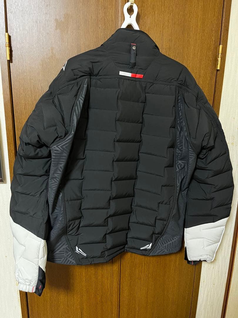 クシタニ K-2879 ホワイトグースダウンジャケット ブラック