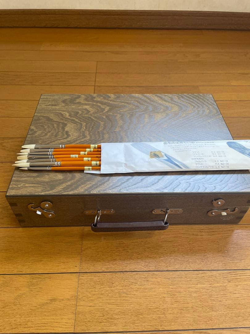 値下げ！新品HOLBEIN SKETCHING BOX 油絵具他画材全て未開封