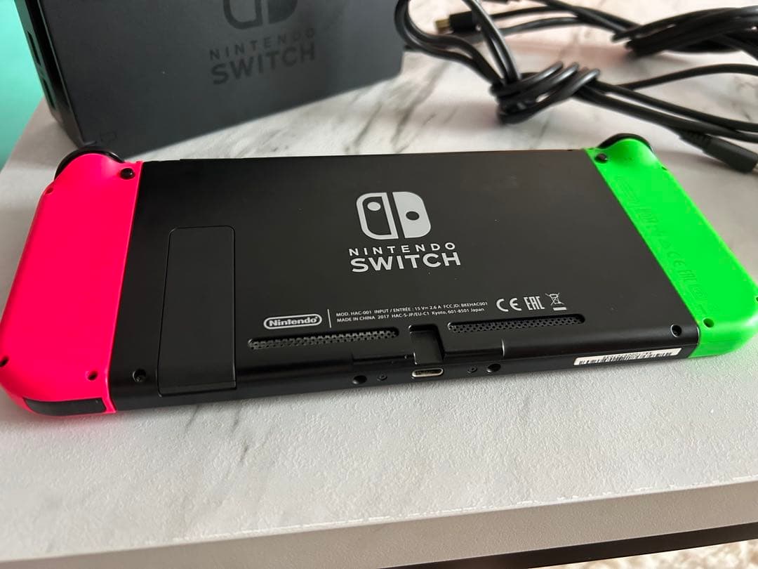 Nintendo Switch 本体 sdカード、充電コントローラー、