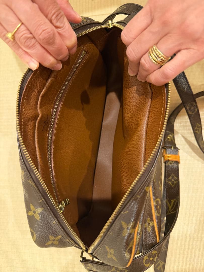 Louis Vuitton モノグラムショルダーバッグ ナイルヴィトン