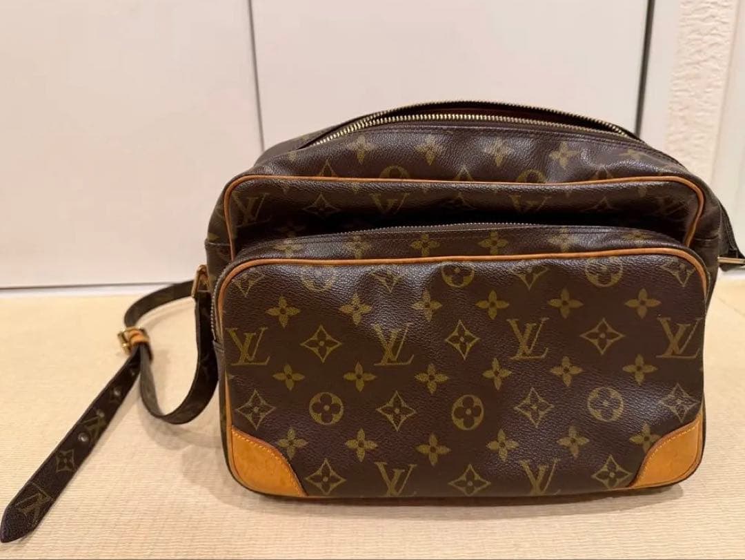 Louis Vuitton モノグラムショルダーバッグ ナイルヴィトン