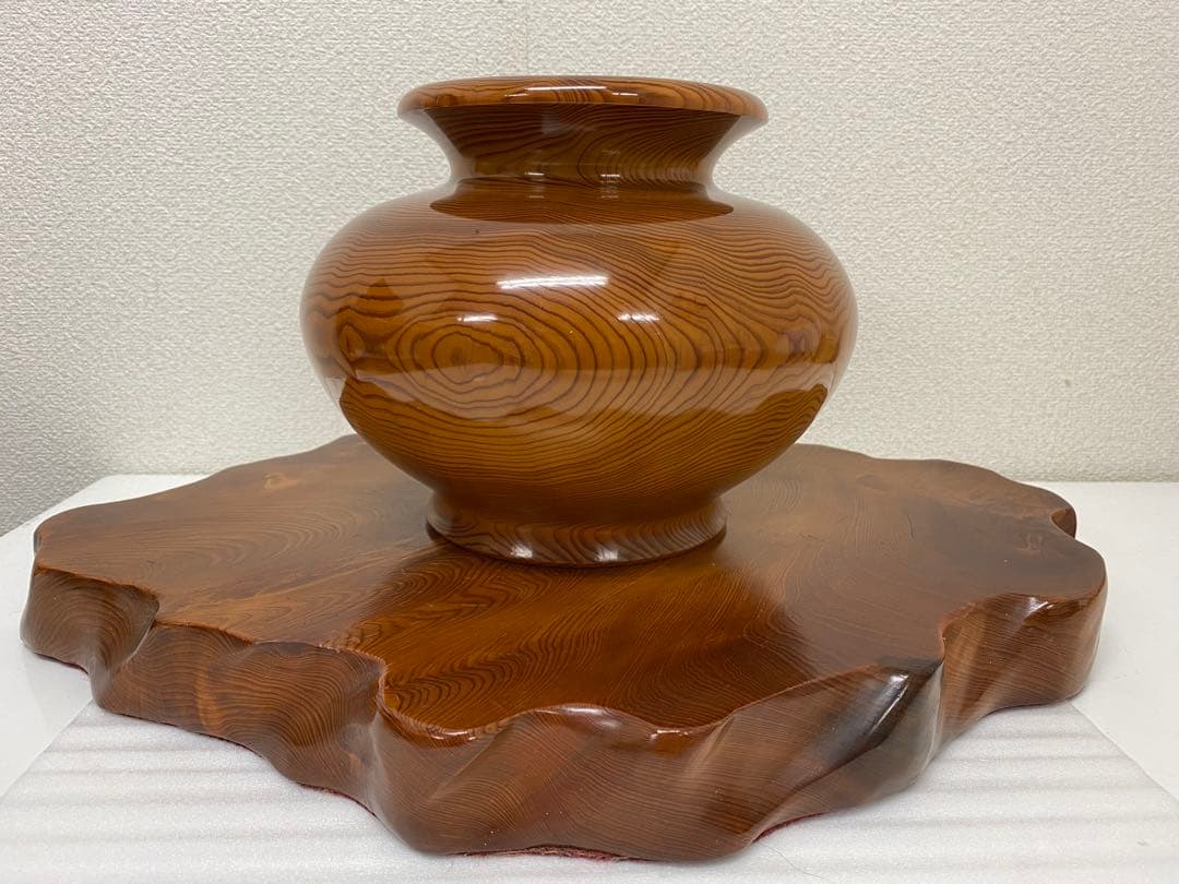 3-3293 世界遺産 屋久杉 壺 飾り台付き 花器 花瓶 装飾壺 木壺 無垢材