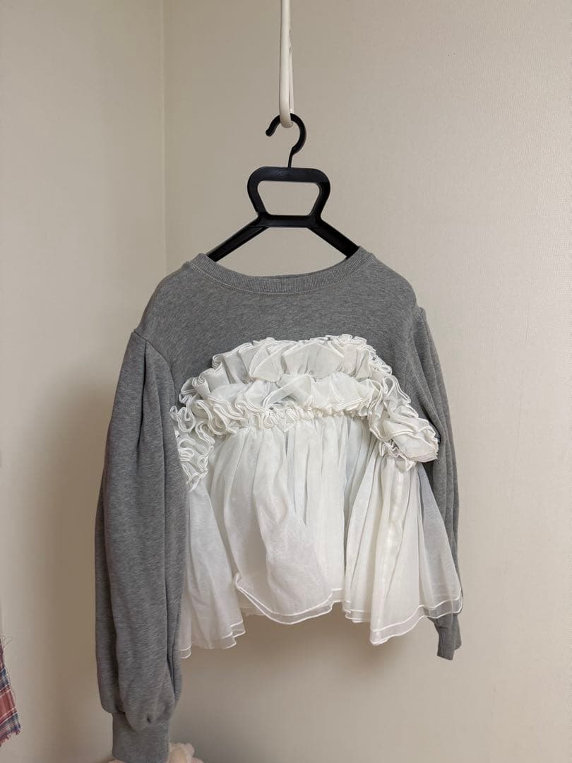 Bibby 裾フリルトレーナー