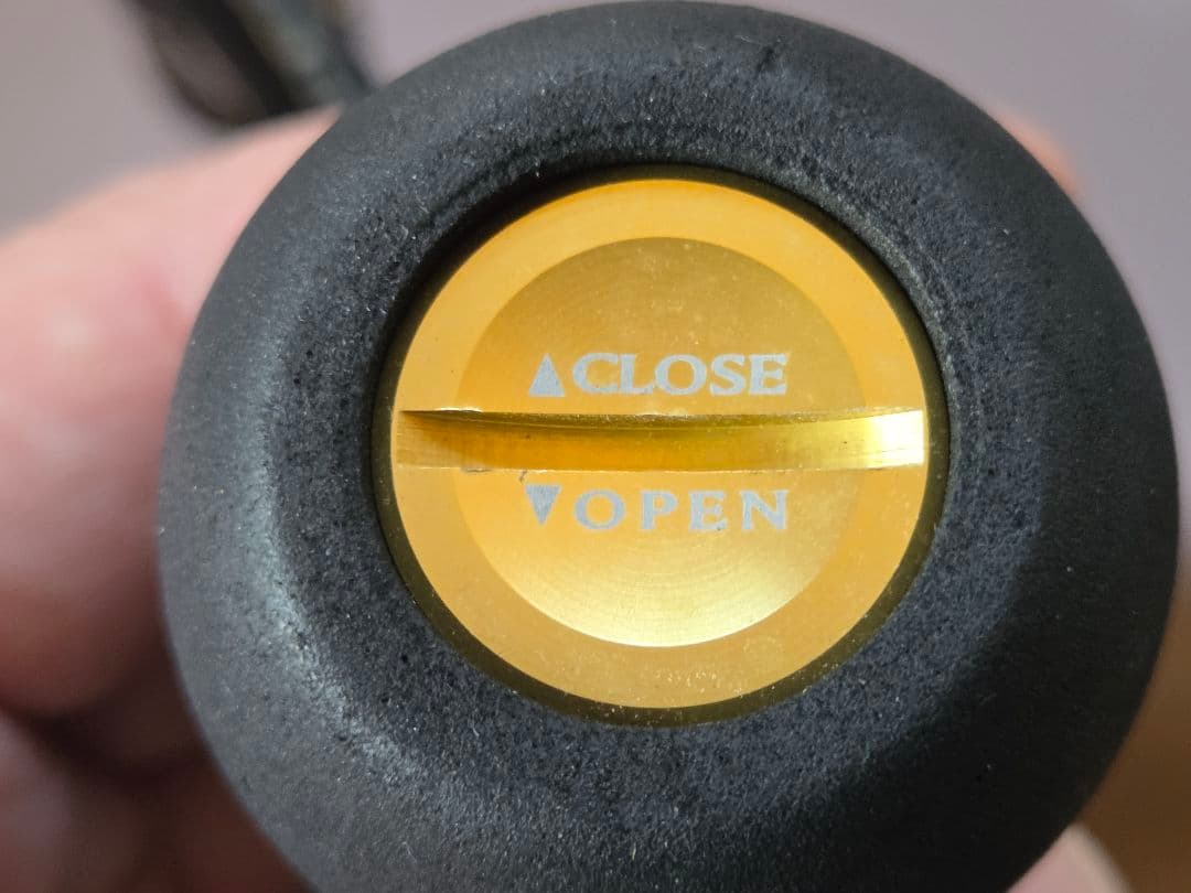 スタジオオーシャンマーク　リールハンドルノブセット　シマノ、左巻き用