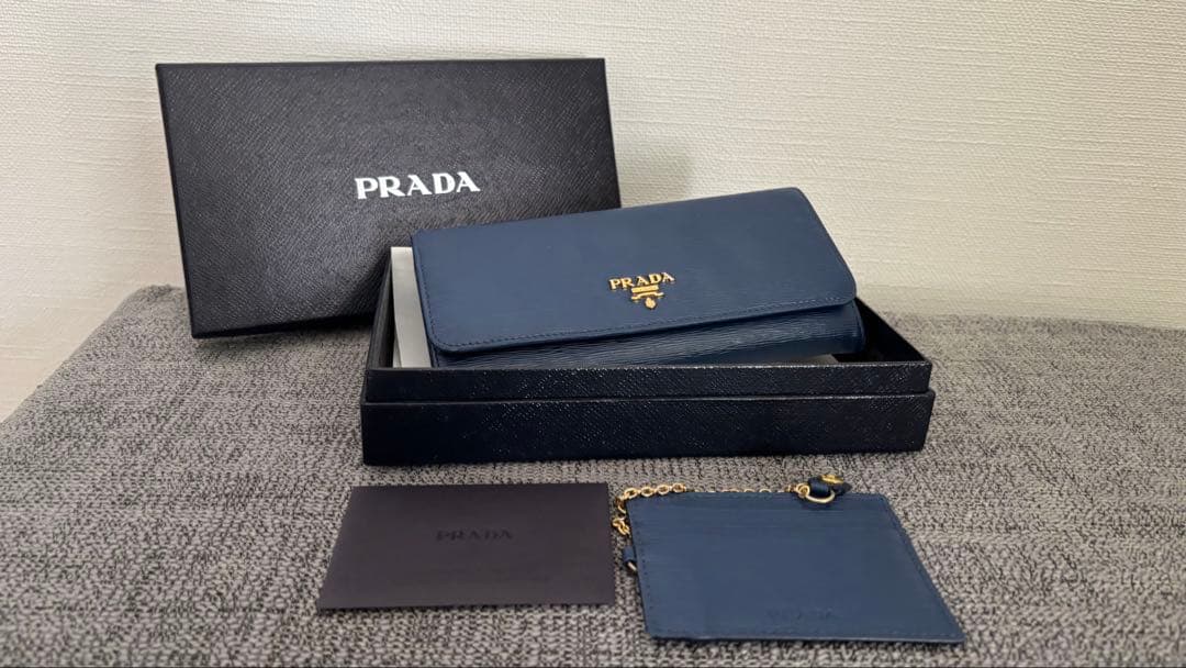 PRADA プラダ サフィアーノ 長財布 ネイビー　青　ブルー 箱つき