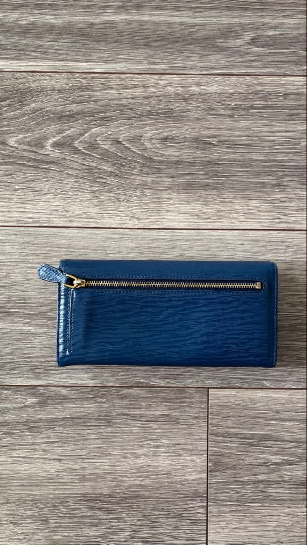 PRADA プラダ サフィアーノ 長財布 ネイビー　青　ブルー 箱つき