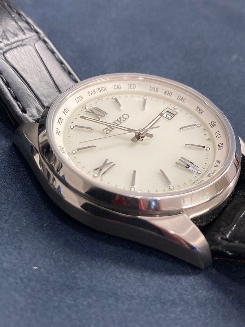 セイコー SBTM295 シルバー色 メンズ ホワイト文字盤 ソーラー 腕時計