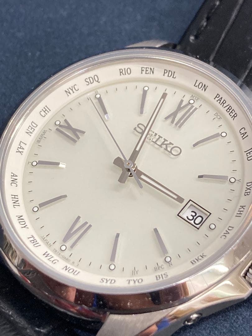 セイコー SBTM295 シルバー色 メンズ ホワイト文字盤 ソーラー 腕時計