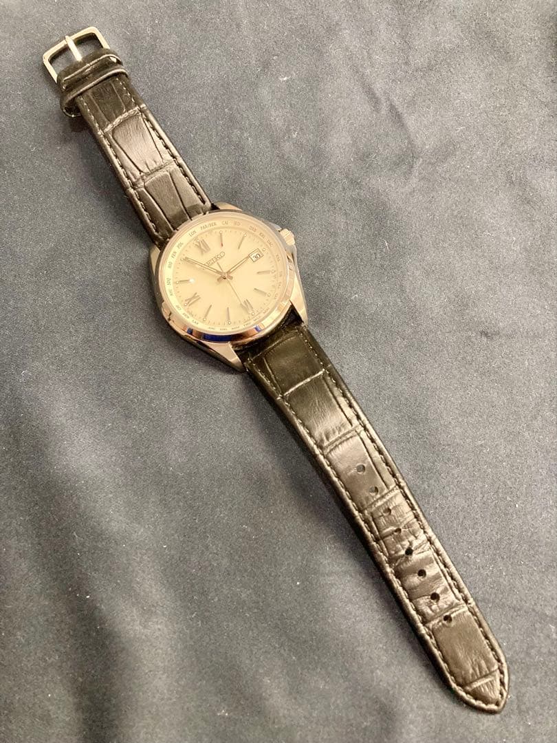 セイコー SBTM295 シルバー色 メンズ ホワイト文字盤 ソーラー 腕時計