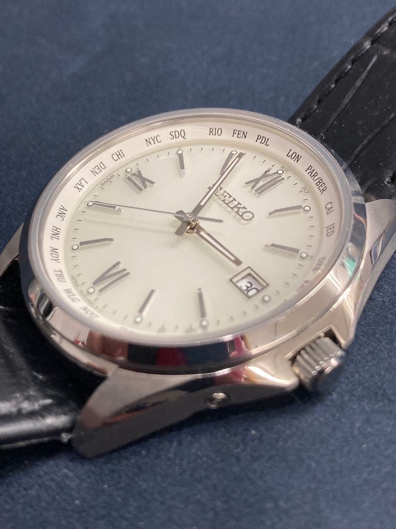 セイコー SBTM295 シルバー色 メンズ ホワイト文字盤 ソーラー 腕時計