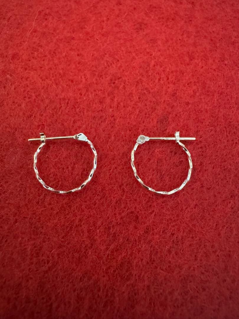 K18ツイストフープピアス&星型ピアス2点セット