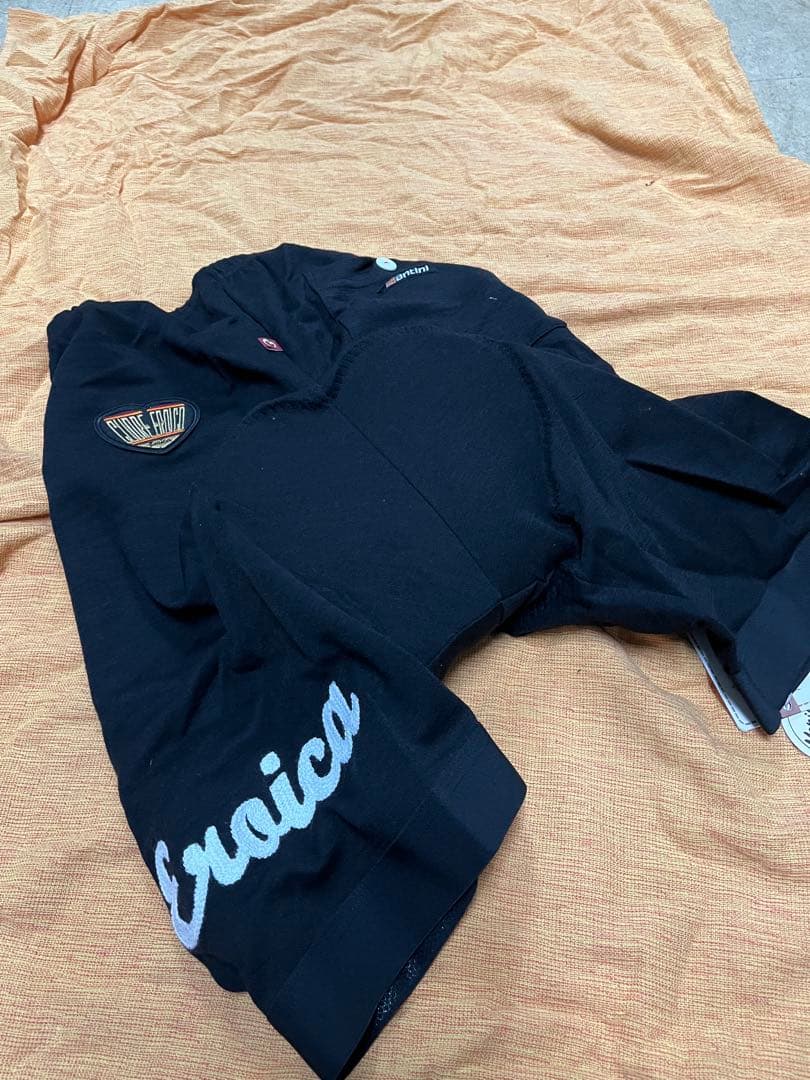 Santini Eroica サイクルジャージ 黒赤ストライプ　Mサイズ上下