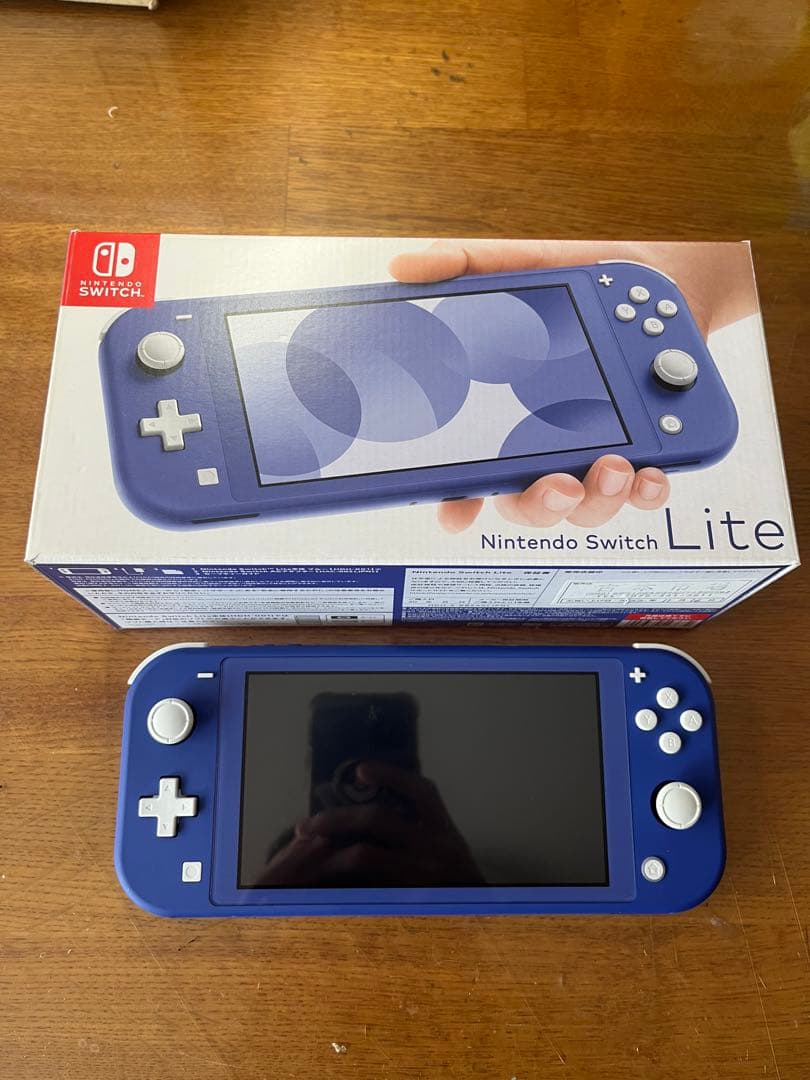 【美品】Nintendo Switch Lite ブルー本体と箱付き