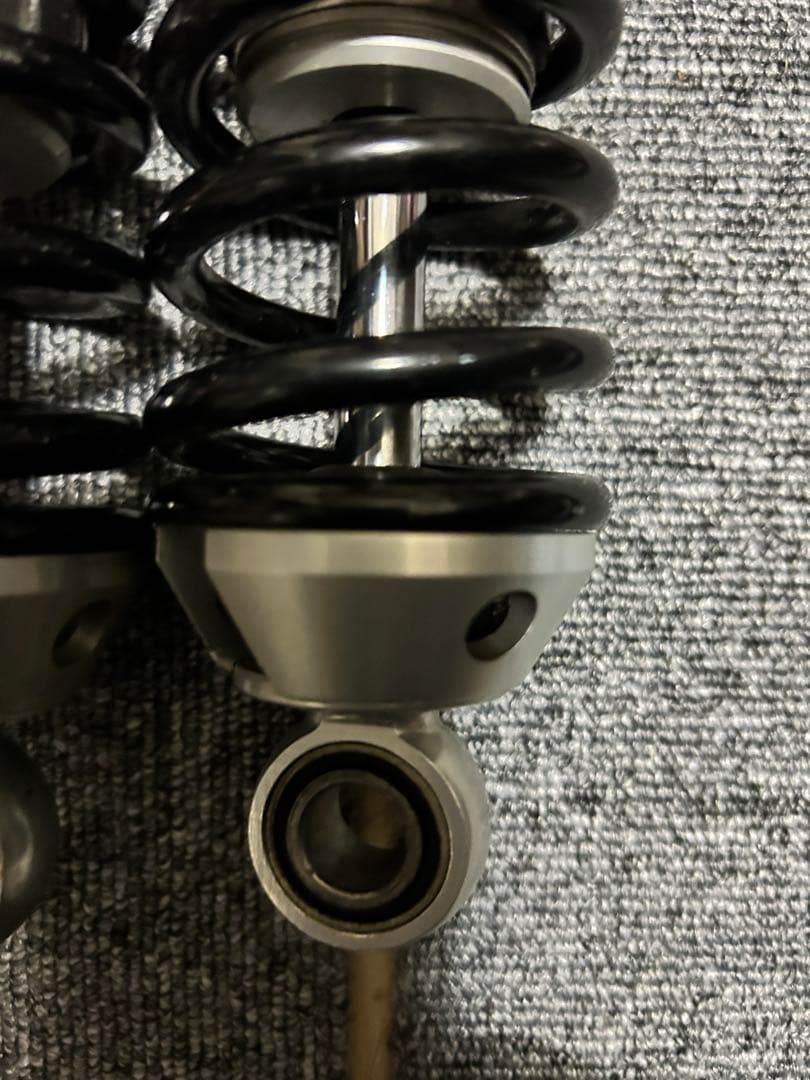 S36Eオーリンズ HD207 280mm 11inch スポーツスターショック