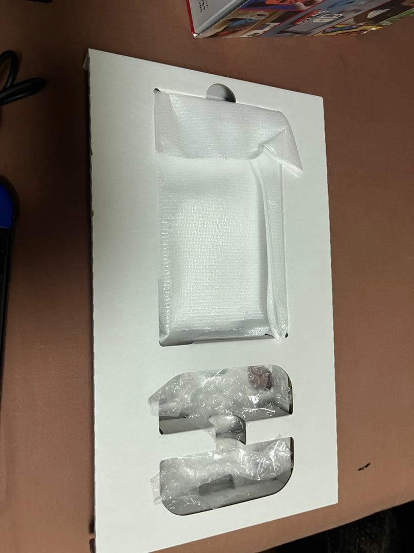 ま*り様 Nintendo Switch 本体　SDカード128GB 箱・付属品