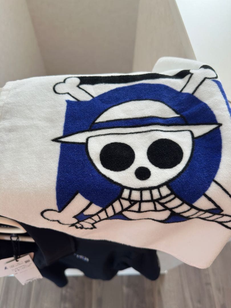 PEARLY GATES ×ワンピース　ポロシャツ・ハット・タオル3点セット