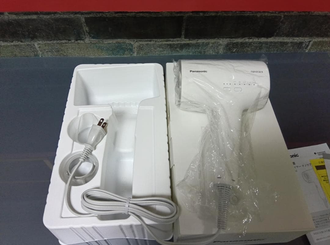 【新品】パナソニック ナノケア EH-NA0J-W ドライヤー 　白