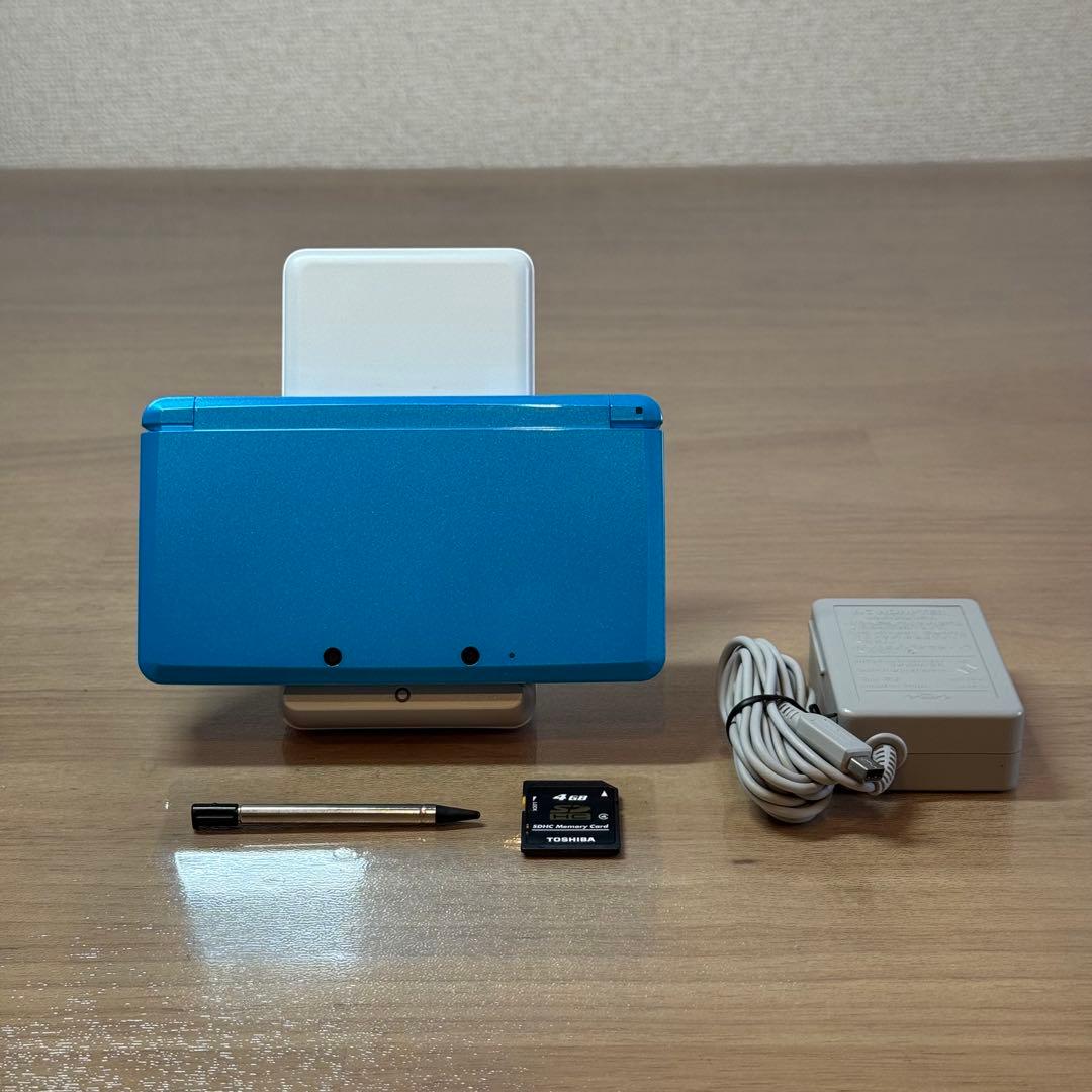 5-246【美品】ニンテンドー3DS ライトブルー