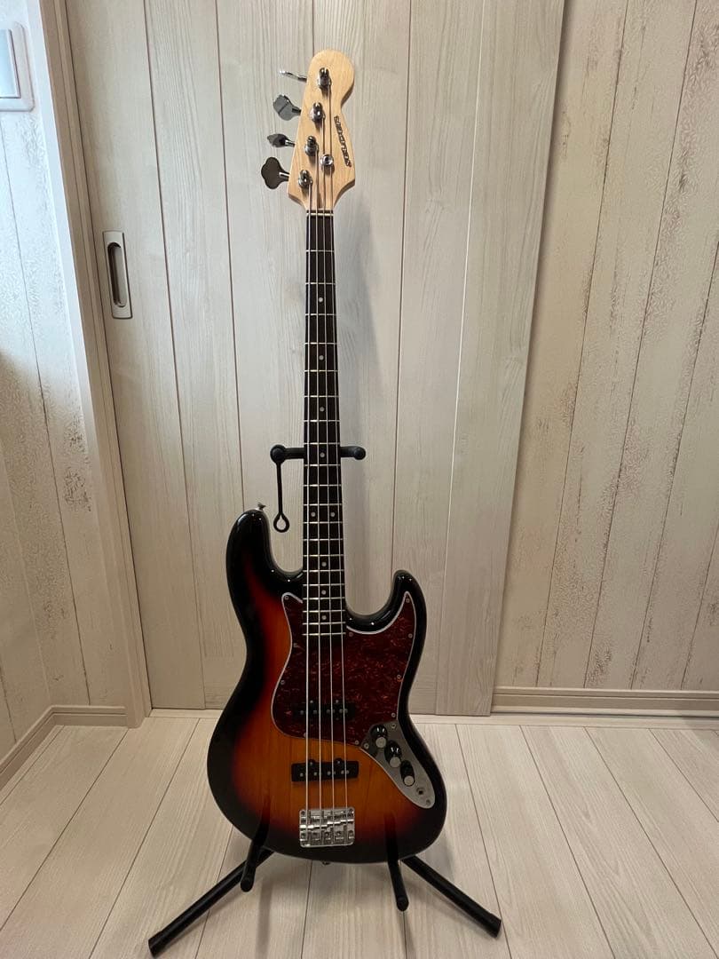 SELDERエレキベース セルダーJBタイプ サンバースト アンプ・シールド付き