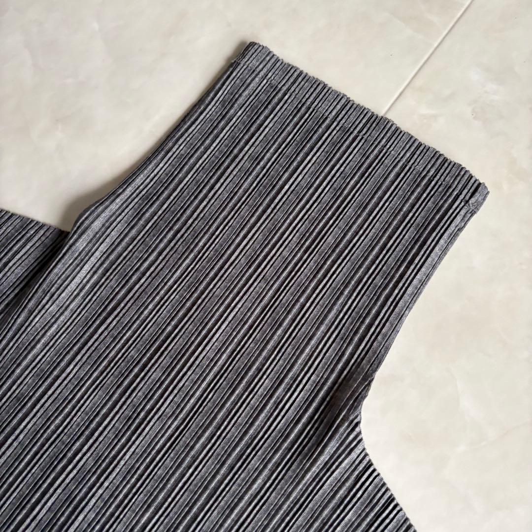 PLEATS PLEASE ハイネック長袖プリーツカットソー チャコール 3