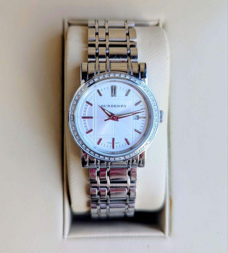 希少 BURBERRY レディース腕時計 ダイヤモンド 装飾 おしゃれ