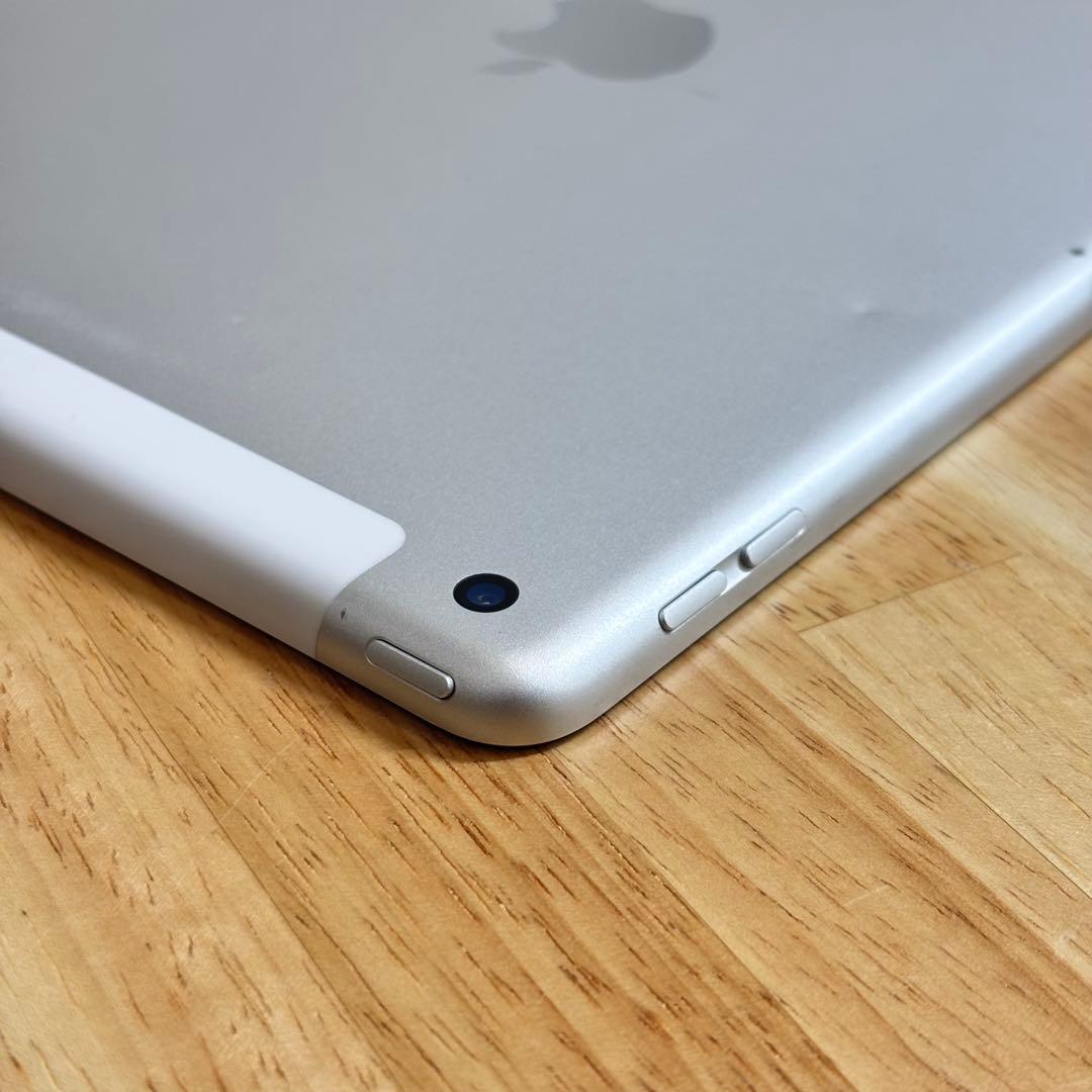 iPad 第7世代 32GB SIMフリー 本体のみ