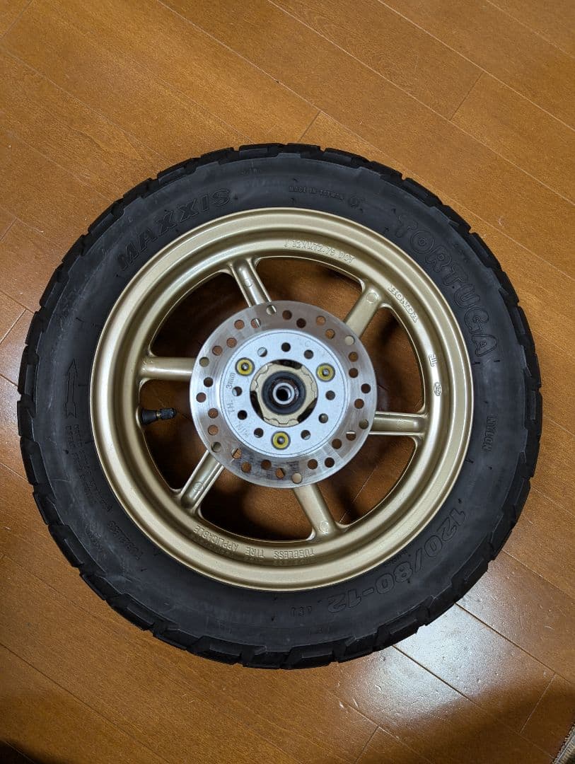 ape100　多分純正　スイングアーム　タイヤ