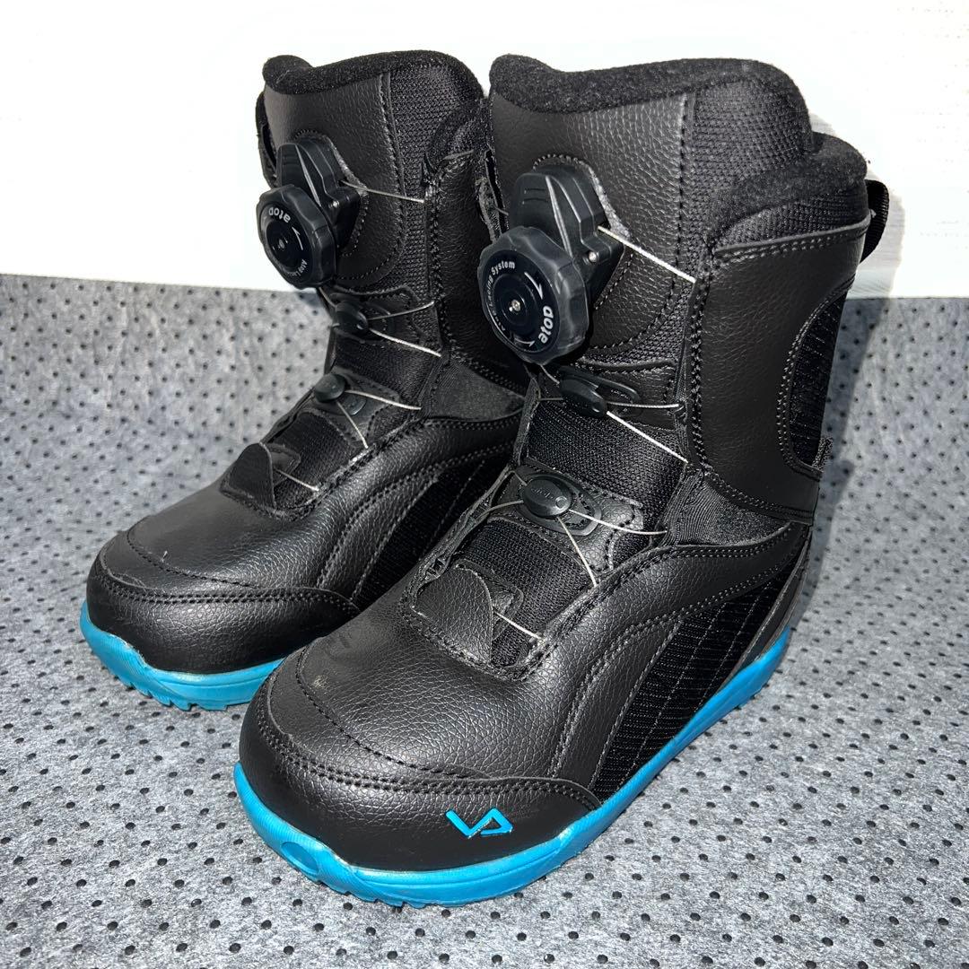 ２回使用 キッズスノーボード108cm head ROWDY×バイン×ブーツ