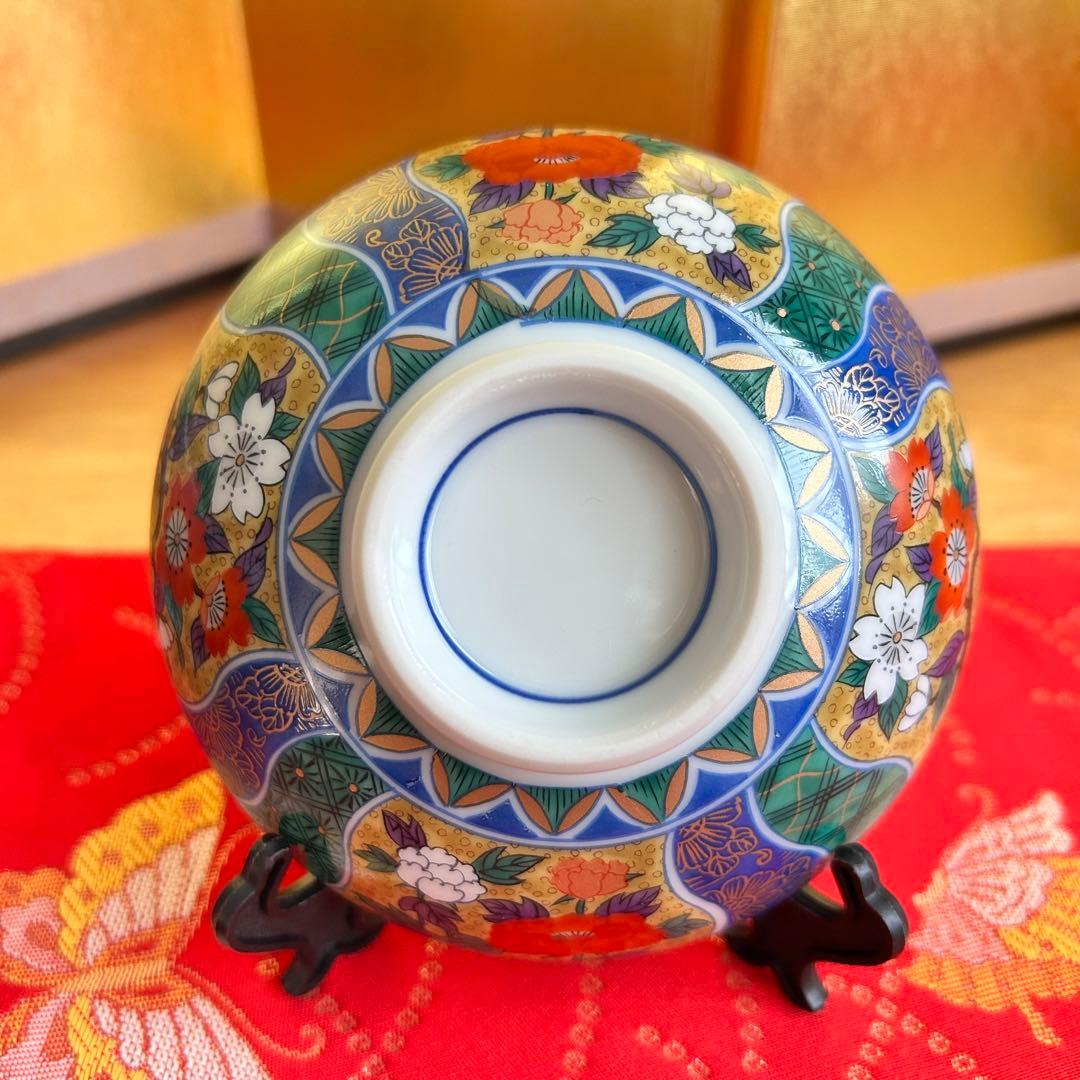 【未使用品】有田焼　金彩古伊万里　南山窯　花祥瑞　蓋付き丼ぶり５客　多様丼　腕揃